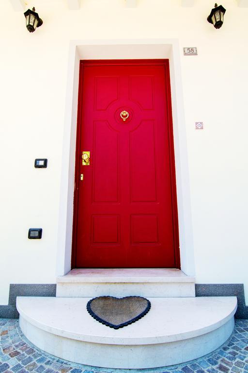B&B La Porta Rossa Ноале Экстерьер фото